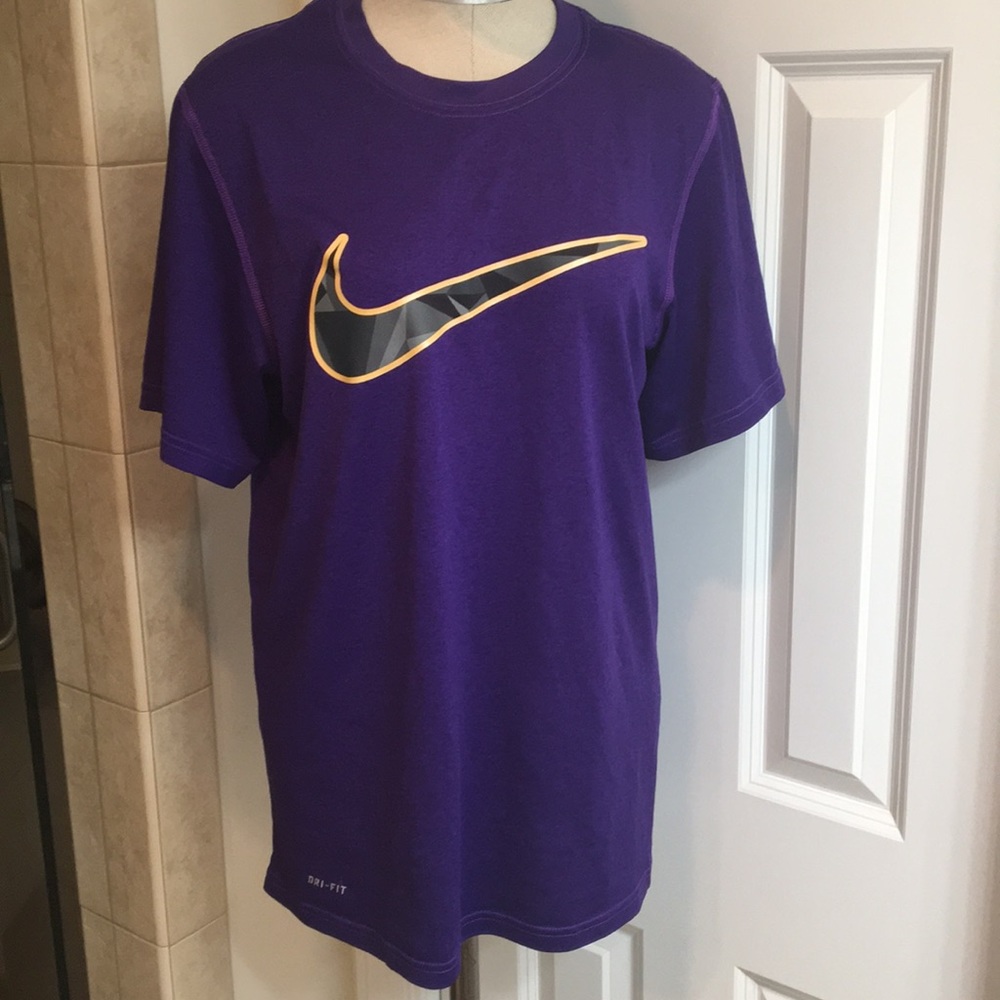Nike Dri Fit Tee Size S